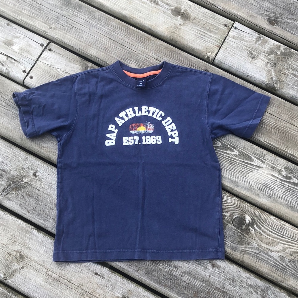 Gap Athletics Tee Shirt